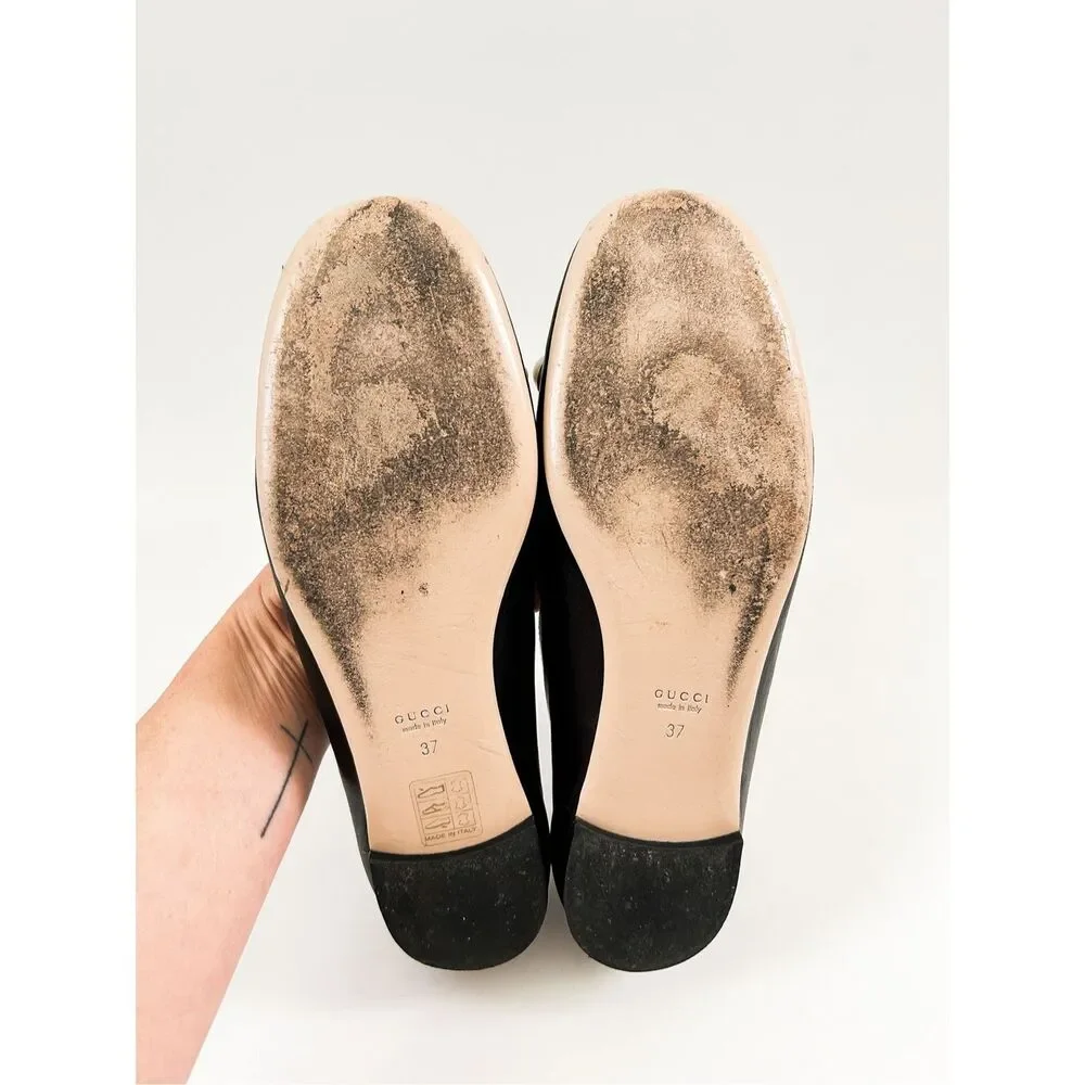 Gucci Black Scalloped Pearl-Embellished Leather Flats